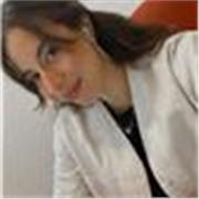 Profesora de biología apta para todas las edades y niveles.