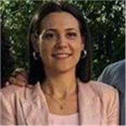 laureata in biologia sanitaria con forte backlground accademico sulla biologia cellulare e molecole e in campo alimentare