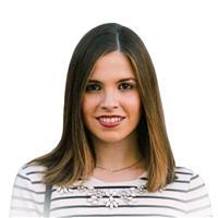 Profesora imparte clases de fol y eie