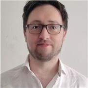 Profesor con experiencia en enseñanza TOEFL y IELTS para jóvenes y adultos además de inglés general, metodología conversacional basada en Temas actuales y de interes