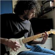 Studente del conservatorio offre lezioni di chitarra online