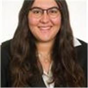 Profesora titulada en Doble Grado de Derecho y Ciencias Políticas, imparte clases online y presencial.