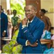 Prof de langue française, enseignant à God Luck 