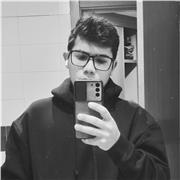 Instructor de Inglés e italiano con mas de 5 años de experiencia.