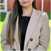 Profesora de Enseñanza Básica con Mención en Lenguaje y Matemática