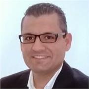 Profesor de Ciencias (Física-Qumica-Matemáticas) de niveles preuniversitarios.