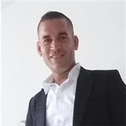 Profesor de investigación penal y criminalística