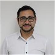 Hago talleres sobre comunicación asertiva y lenguaje digital y generación de contenidos para rrss