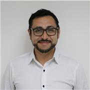 Hago talleres sobre comunicación asertiva y lenguaje digital y generación de contenidos para rrss