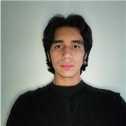 Profesor de Artes, Ciencias Sociales y Español imparte clases a todas las edades