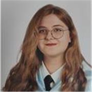 Profesora de clases de historia, literatura y geografía a nivel de ESO y Bachillerato