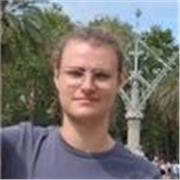 Laureando in matematica alla Federico II con tesi in teoria delle categorie. Lezioni di matematica da medie fino a università.