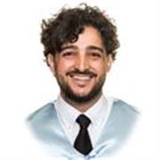 Profesor de historia apto para todas las edades y niveles