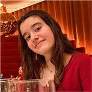 Universitaria que te ayuda a entender y aprobar Matemáticas, Física y Química en Burgos