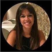 Profesora de piano para todas las edades y niveles. Incluye clases de teoría musical y preparación a pruebas de acceso