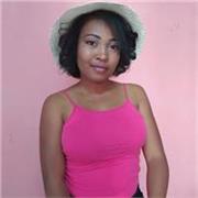 Professeure d’informatique en ligne, spécialisée dans l’initiation informatique et la bureautique (Word, Excel, Google Docs). 