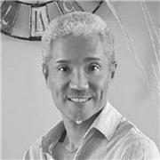 Profesor Universitario de Gestión Humanística y Coach Profesional Certificado, con varios años de experiencia en alta tecnología