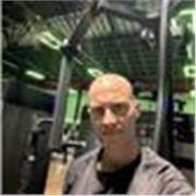  Entrenador personal titulado. Clases presenciales y online con seguimiento personalizado.