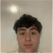 Soy estudiante de Educación Primaria y me defino como un profesor que explica todo de forma clara, tranquila y eficaz.