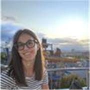 Studentessa universitaria e insegnante di italiano per stranieri