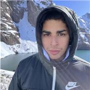 Estudiante de Ing civil industrial dicta clases de matemáticas para escolares