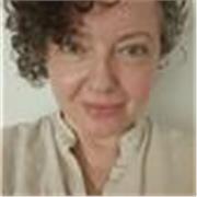 Profesora de español para extranjeros con un español neutro especializada en clases personalizadas técnicas y de conversación 