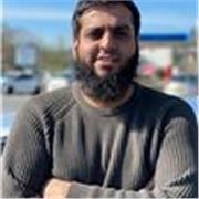 I have a native level of the English language and can help student improve in grammar, comprehension etc