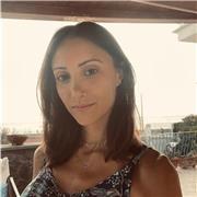 Laureanda impartisce lezioni di storia dell’arte