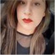 C1 English teacher helping students learn English confidently 