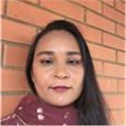 Mathematics tutor providing lessons to 10 old kids