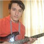 Chitarrista propone lezioni di chitarra elettrica e chitarra acustica rock, country, blues, pop, funk, metal, jazz