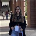 Oyunlu ve pekiştirme anlatımlı, genç yaş grubuna İngilizce  