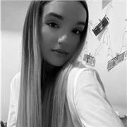 Diplomata in Grafica e Comunicazione offre ripetizioni di Inglese, Italiano e Storia