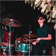 Laureando al Saint Louis Music College impartisce lezioni di batteria