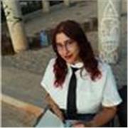 Soy una chica joven y dinámica a la que le gustan mucho los niños con amplia experiencia cuidándolos y enseñando dibujo e inglés 