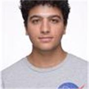 Diplômé de l’École Polytechnique avec une double majeure Mathématiques-Physique, PhD Track en physique quantique