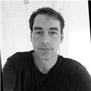 Profesor multidisciplinar de muchas materias y precios asequibles. Profesional.