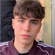 Soy un chico joven con ganas de trabajar, me gustan mucho los niños y me gustaría dar clases a niños de primaria.