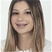 Profesora de inglés apta para todas edades escolares.