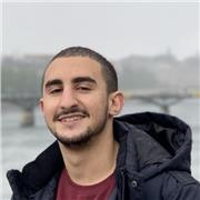 Cours d’arabe par un étudiant marocain