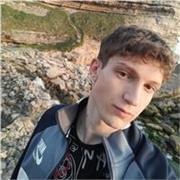 Estudiante de 3° de educación primaria por la mención de inglés. Ofrezco clases no solo de mates, también del resto de asignaturas