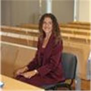 Insegnante di inglese con laurea triennale in lingue e esperienza nell'insegnamento