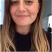 A qualified Nutritional Therapist and Health Coach with a passionate for helping others live happier and healthier lives. 