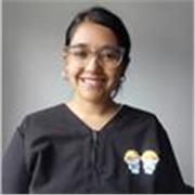 Ayudante y asesora en procesos académicos