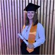 Je détiens un master en chimie verte. Je suis prête à partager ma connaissance