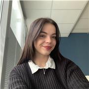 Étudiante en M1 communication et  diplômée du TOEIC