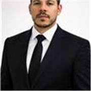 Especialista en dirección estratégica y desarrollo empresarial, creador del método Viaje 100 y formador en educación financiera