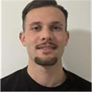 Profesor de primaria joven  apto para todos los niveles. Con mi metodología logro que todos los chic@s aprueben 😊