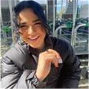 Imparto clases a primaria, soy una persona 
Amable, empatica, responsable, divertida…