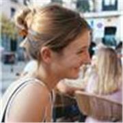 Je propose des cours en ligne d'espagnol pour aider les élèves à mieux comprendre la langue et à faire leurs devoirs.